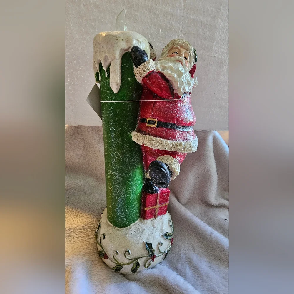 Light up Santa Statue